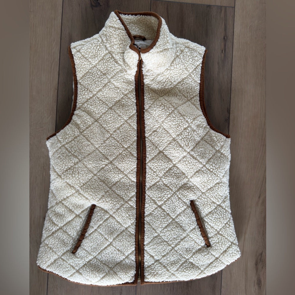 Old Navy Cream Quilted Sherpa Vest with Brown Trim